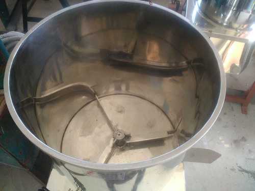 Sturdy Design Drum Blender