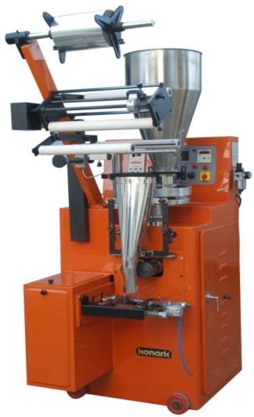 Pneumatic Three Side Liquid Packing Machine