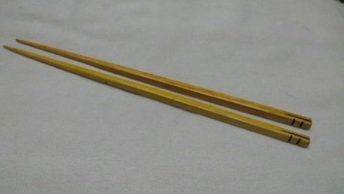 Brown Rubber Wood Chop Stick With Design For Restaurant And Home