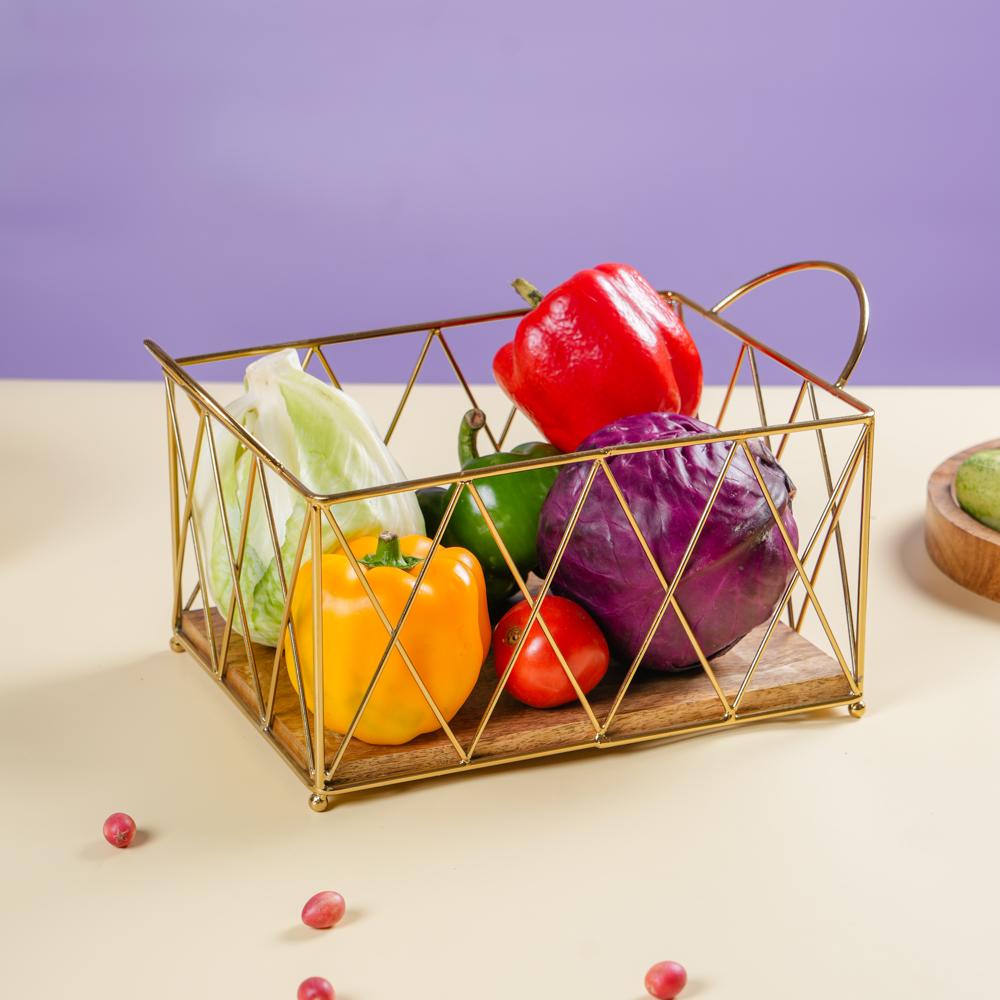 METAL AND WOODEN BASKET