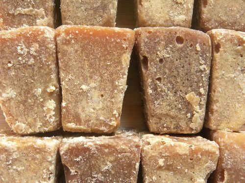 No Preservatives Added Organic Jaggery Cubes