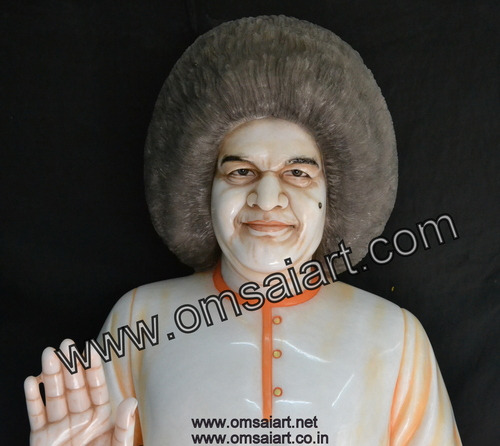 Satya Sai Baba Statue