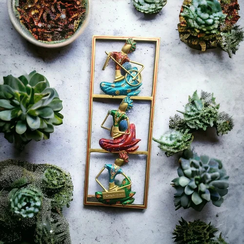 Handicrafted Iron 3 Musician Playing instruments Frame