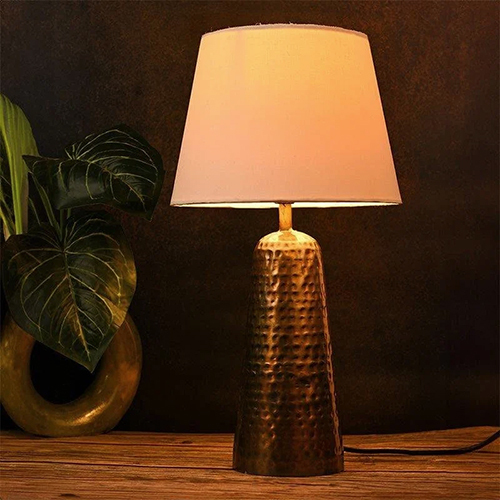 Hammered Texture Golden Base Table Lamp White Lamp Shade
