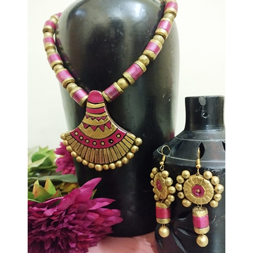 Ladies Terracotta Necklace Set