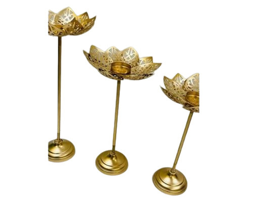 Elegant Look Golden Candle Holder Set