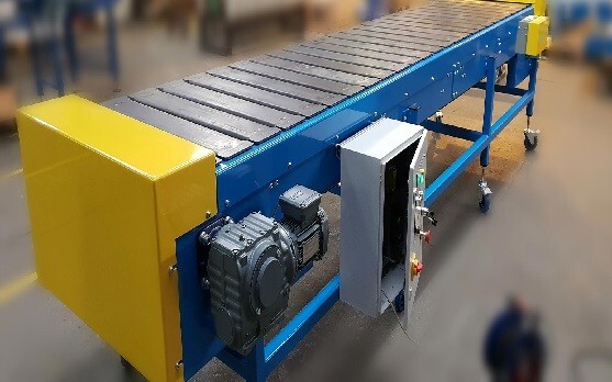 Slat Conveyor - Color: Black And Blue