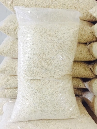 White Onion Chopped - 100% Dehydrated, A Grade, 14kg/20kg/25kg Packaging Options | Shelf Life: 3-6 M