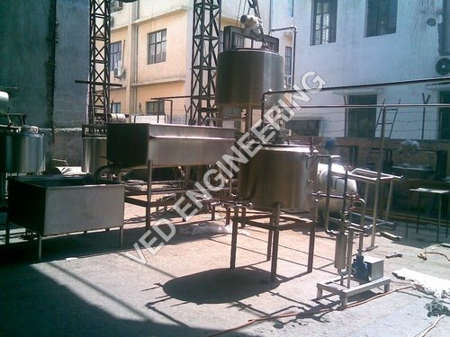 Small Unit For Paneer And Dahi - Color: Silver