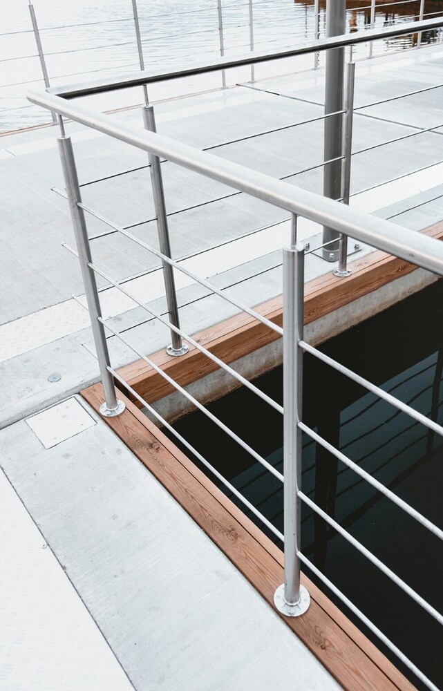 RAILING WORKS - Stainless Steel, 1100mm Height, 100mm Spacing, Polished Finish, Round Posts | Durabl