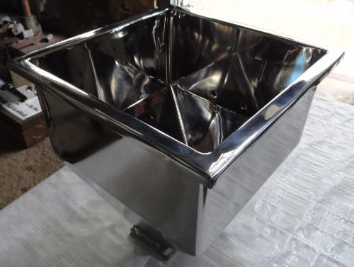 Square Hopper - 500 Watt Power, 240 Volt Voltage Requirement | High-Capacity Industrial Rectangular 