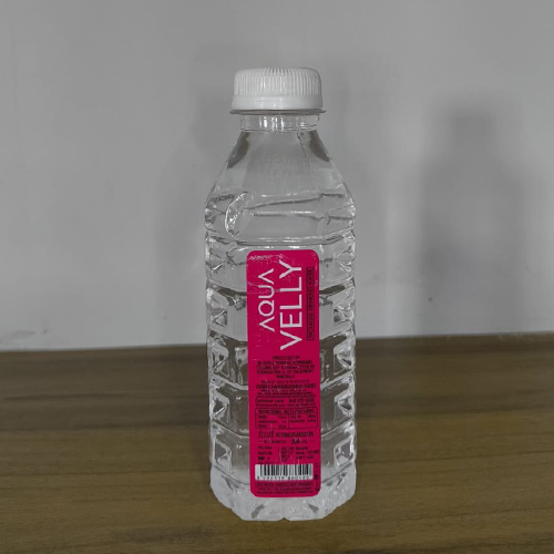 200 Ml Aquavelly Square Water Bottle With White Cap - Capacity: 500 Milliliter (Ml)