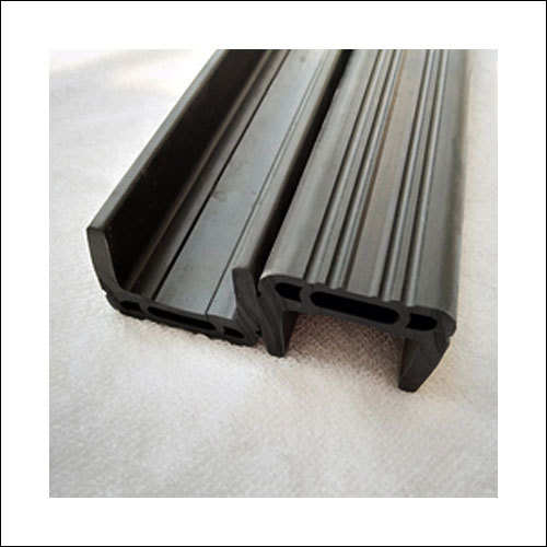 Black Epdm Rubber Strip - Hardness: 40 To 80 Shore A