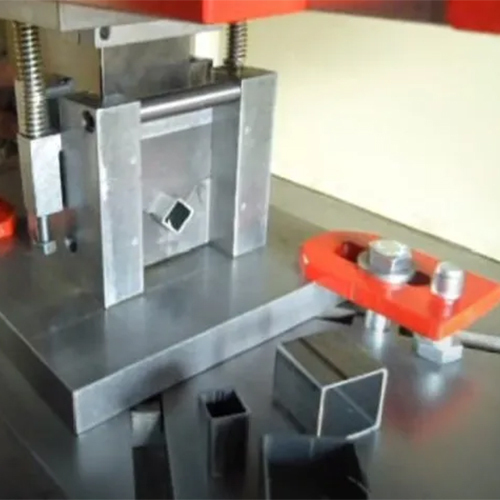 Pipe Cutting Equipment - Color: Silver