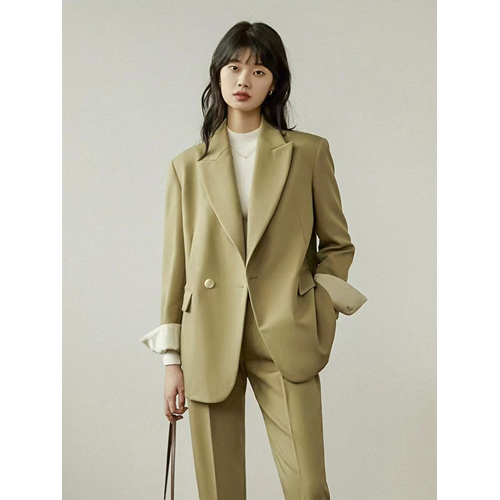 Multicolored Ladies China Tr Casual Suit